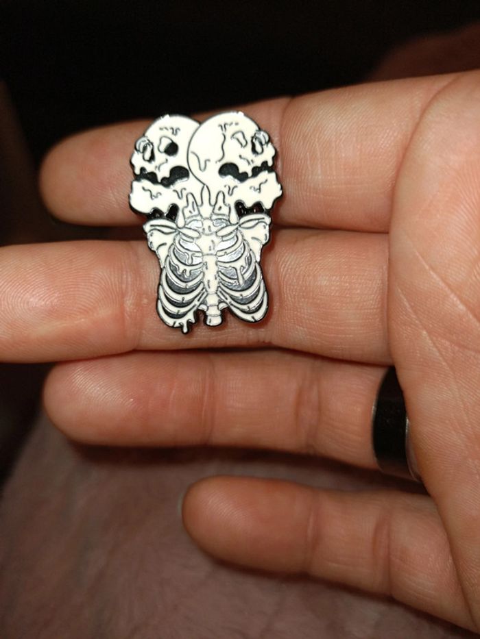 Pins squelettes - photo numéro 3