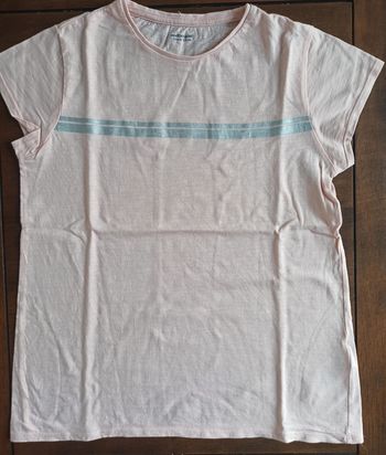 Tee-shirt fille de la marque "Vertbaudet" en excellent état. Taille 14 ans