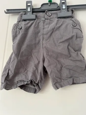 Pantalon tres léger 6 mois