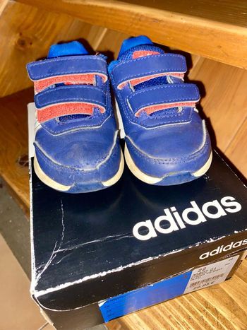 Basket adidas à scratch