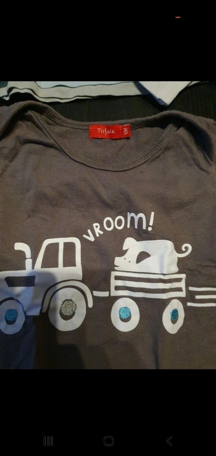 Lot tee shirts 12 mois - photo numéro 4