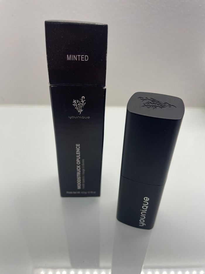 Rouge à lèvres Minted Younique - photo numéro 2