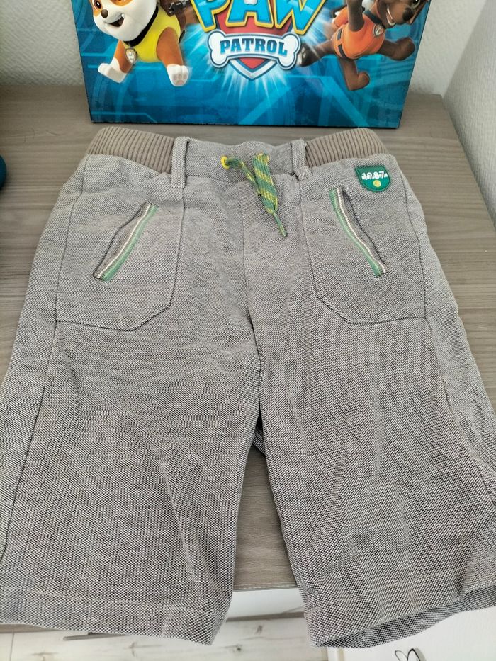 Short gris sergent major 6A