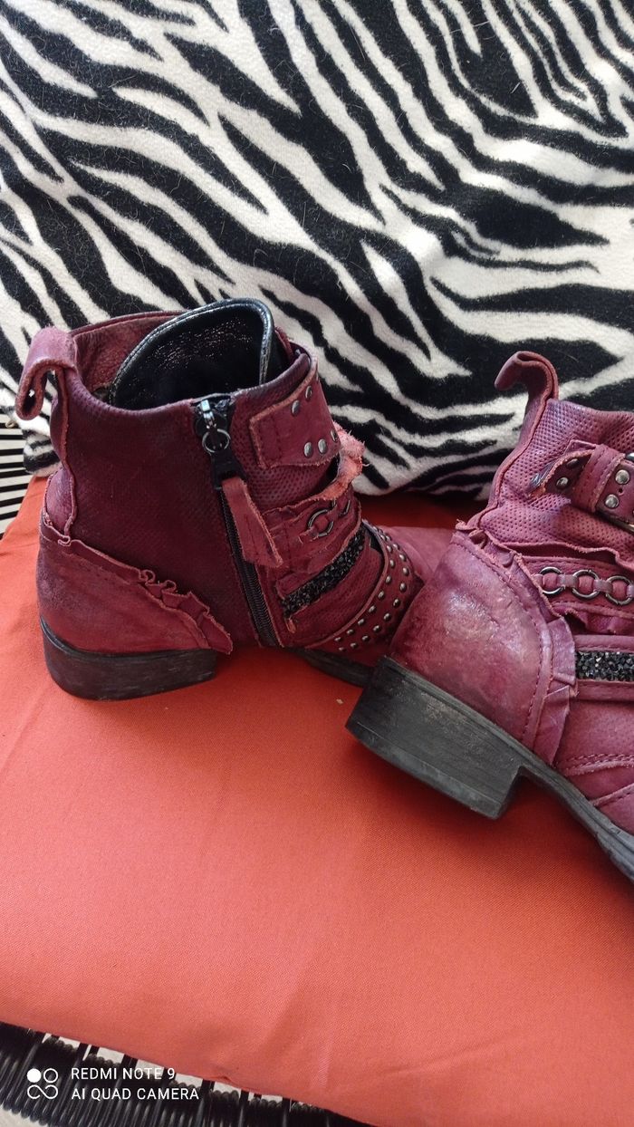 Bottines  Mjus cuir patiné bordeaux pointure 36 très bon état - photo numéro 4