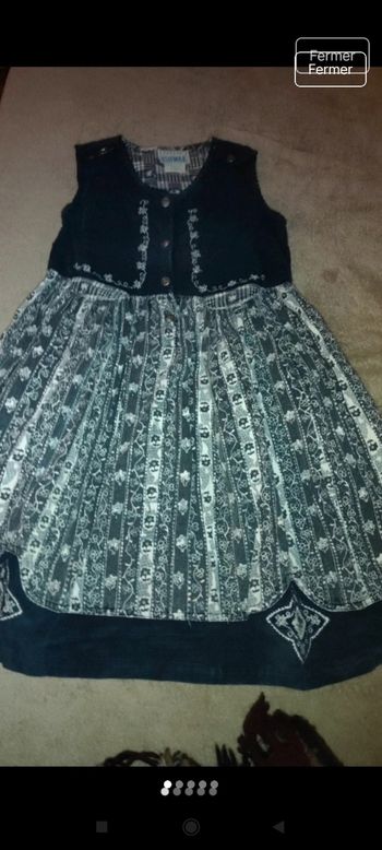 Très belle robe fille e27