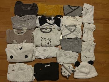 Lot de vêtement bébé 