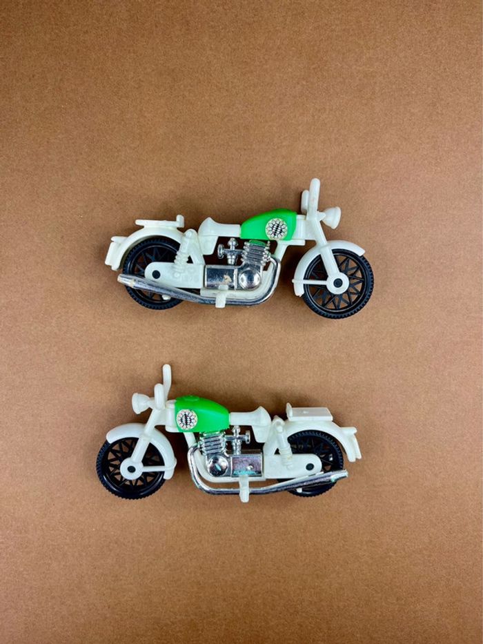 Lot deux motos 1976 Geobra Playmobil vintage - photo numéro 3