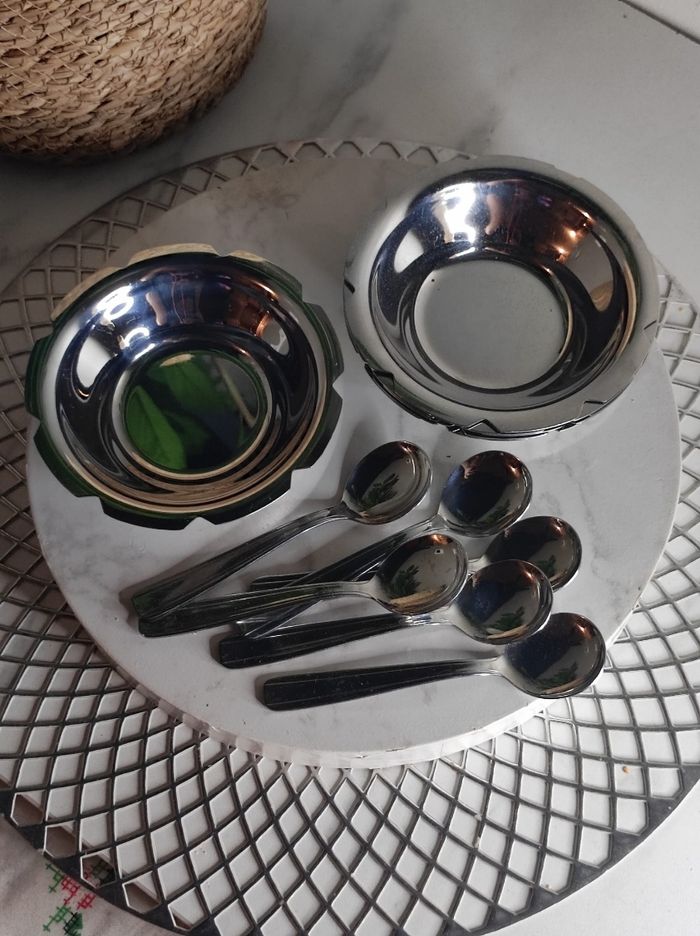 Coupelles en inox et cuillères - photo numéro 3