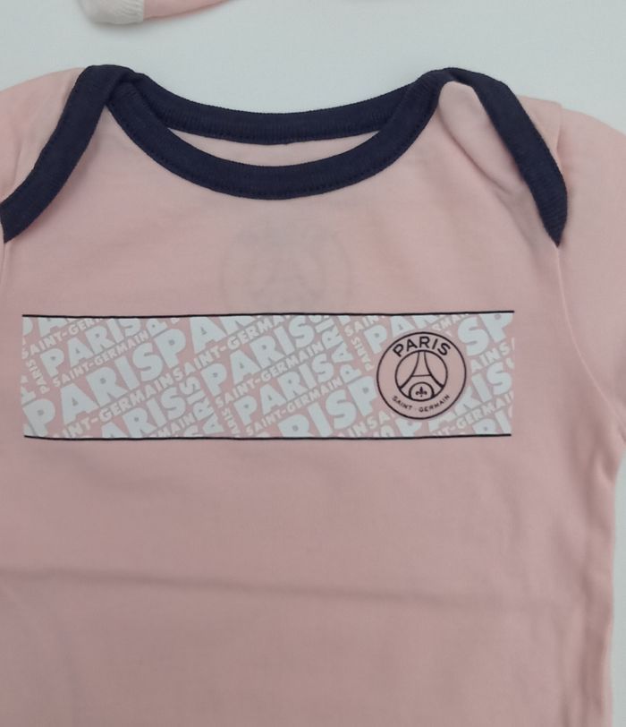 Lot de 2 Bodies PSG, Taille 6 mois, neuf - photo numéro 3
