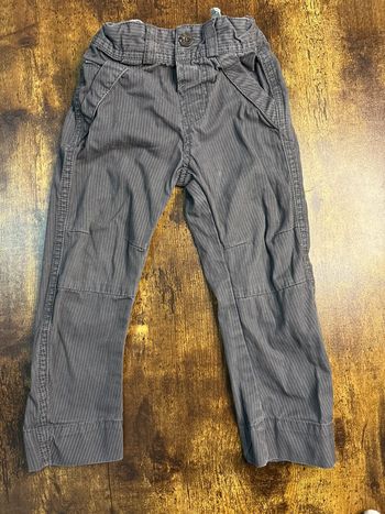 Pantalon gris 23m