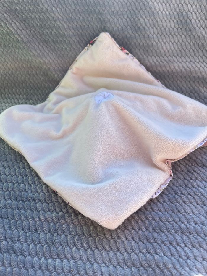 Doudou plat lapin rose mauve fleurs Bukowski - photo numéro 2