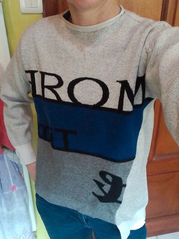 Pull femme blanc cassé asymétrique