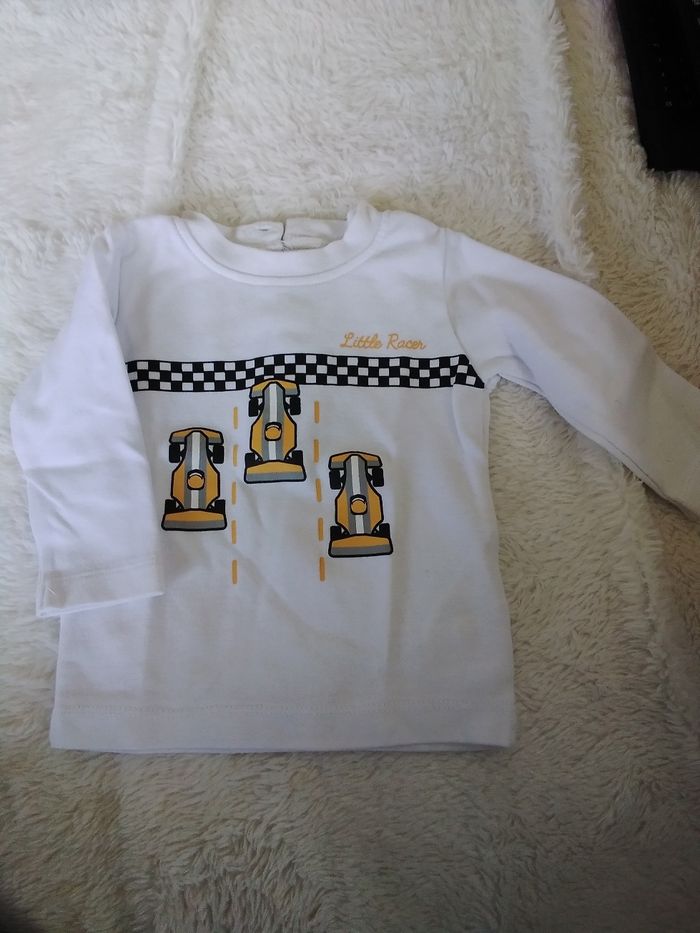 Tee shirt manches longues et veste 3 mois - photo numéro 2