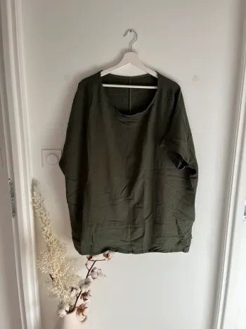 Joli haut vert
