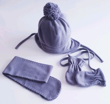 Ensemble Bonnet,écharpe et moufles 6/12 mois