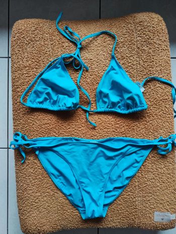 Maillot de bain 2 pièces Taille 44 Tex