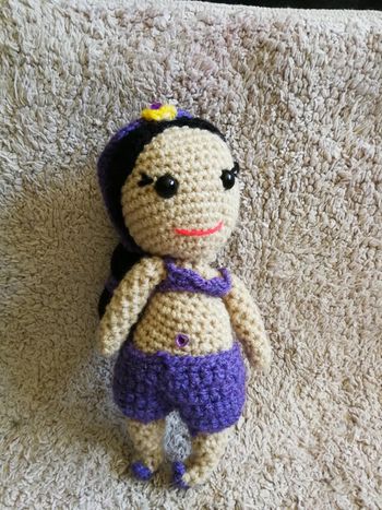 Poupée artisanale orientale danseuse