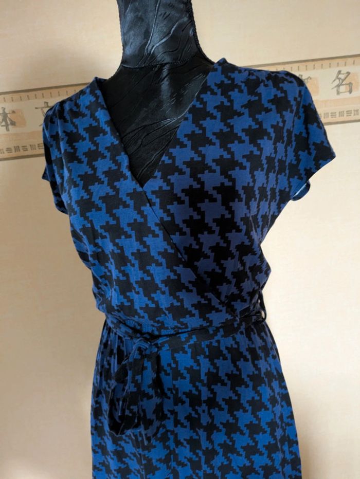 Robe violette été manches courtes chic xs 34 sr très bon état pied de poule
