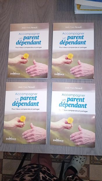 4 livres neuf