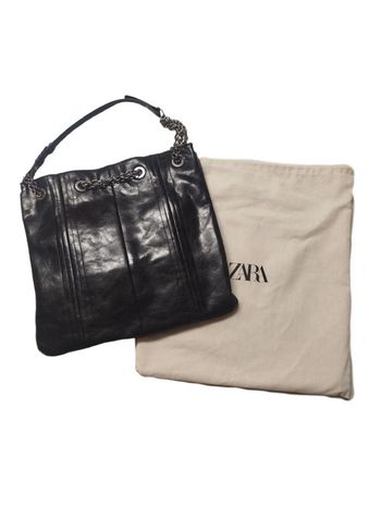 Sac à main noir lanière chaîne avec pochette - Zara