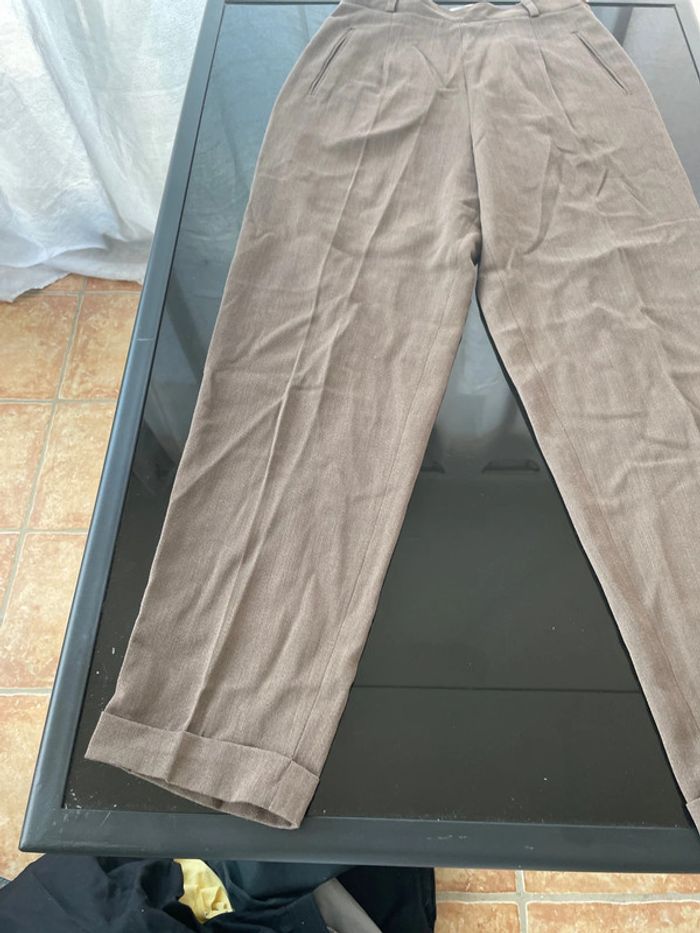 Pantalon tailleur de la marque cinoche en taille 40 - photo numéro 2