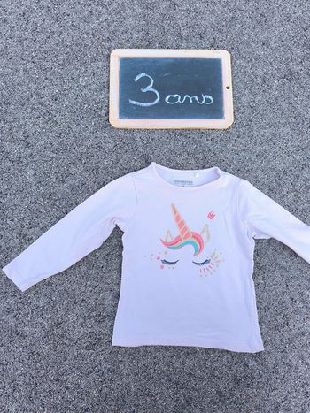 T-shirt manches longues Orchestra licorne taille 3 ans en très bon état