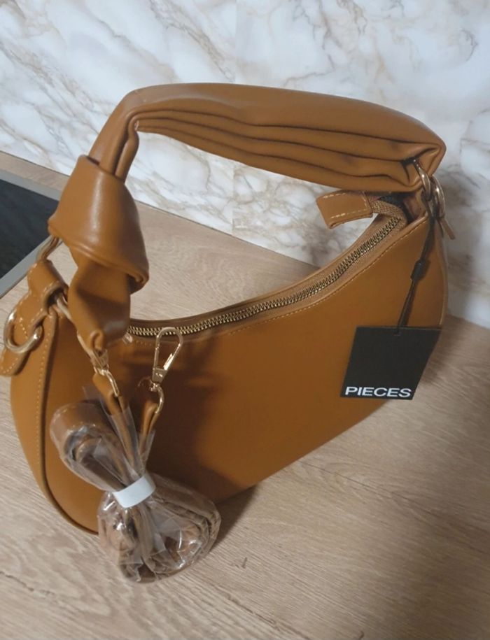 Magnifique sac à Bandoulière Pieces 🖤 - photo numéro 6