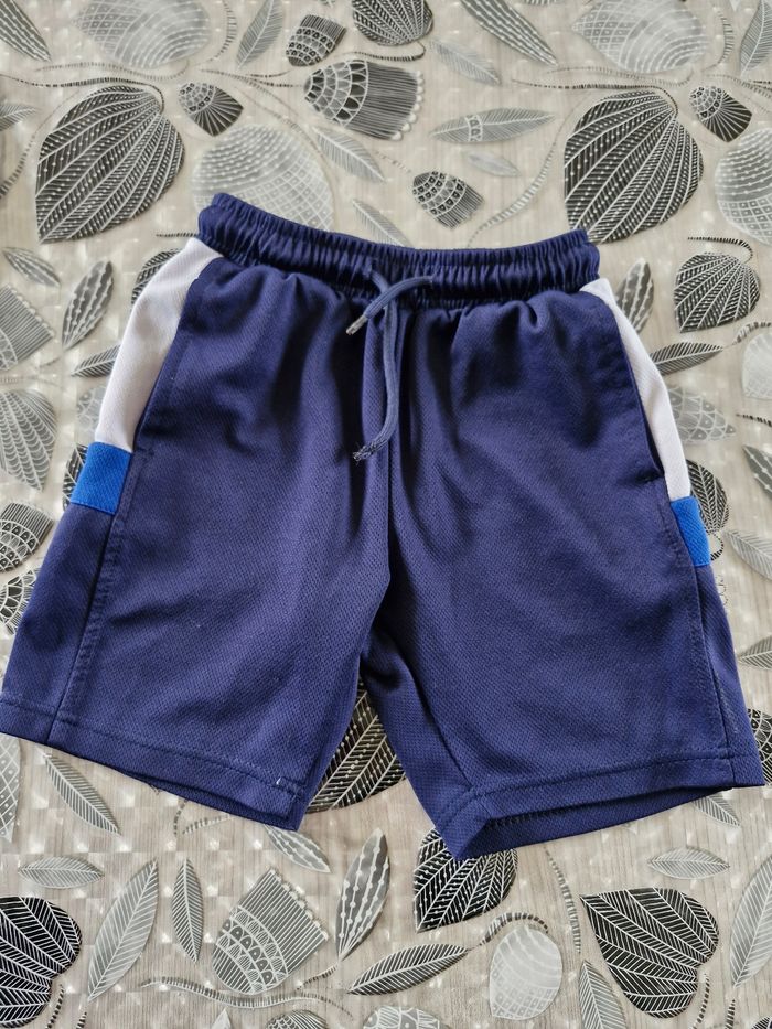 Short garçon - photo numéro 1