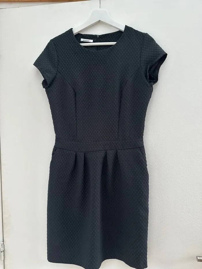 Robe noire Promod