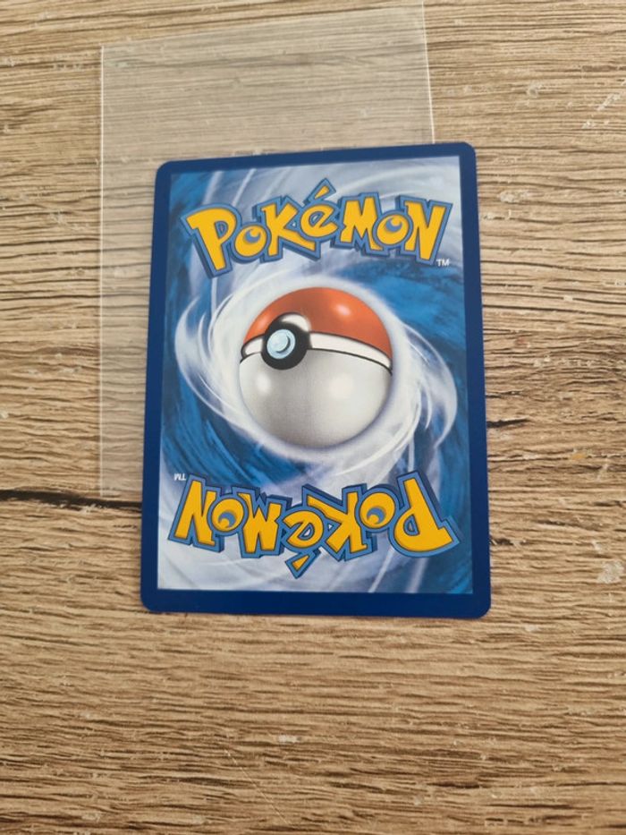 carte pokémon rongrigou V 120/159
Année 2023 - photo numéro 3