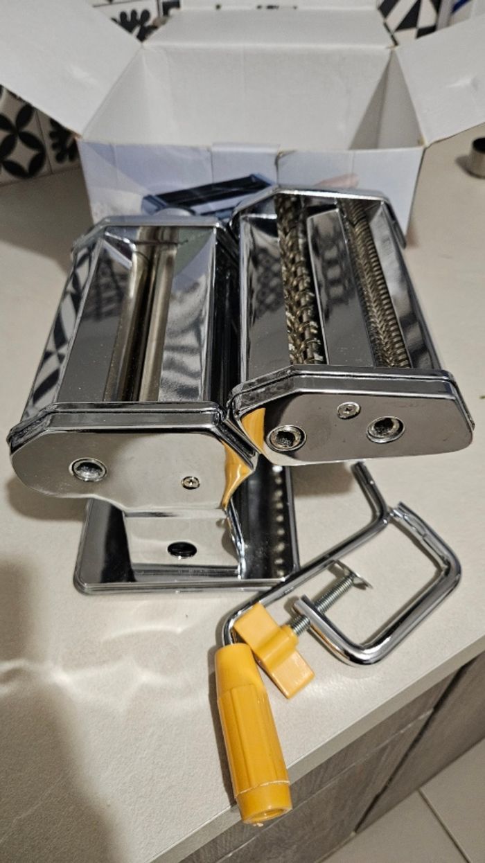 Machine à pâtes - photo numéro 3