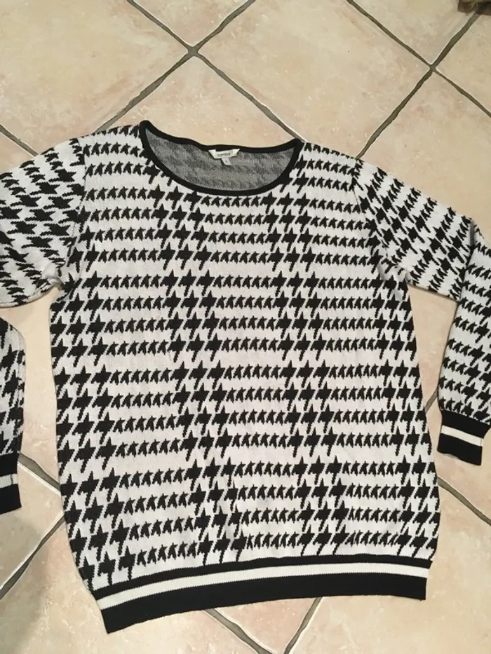 Magnifique pull en 42 de marque Zumba tout doux tout chaud - photo numéro 5