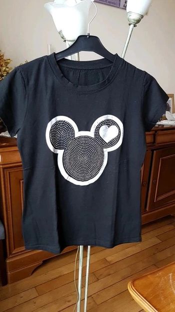 t-shirt mickey taille 38