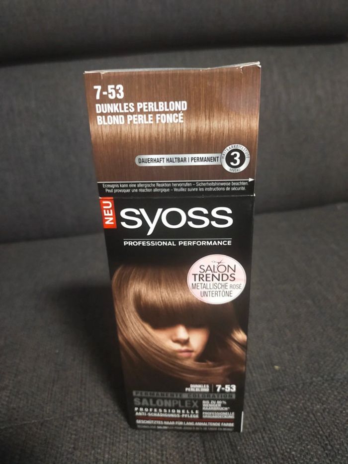 Teinture cheveux neuf blond perle foncé Syoss