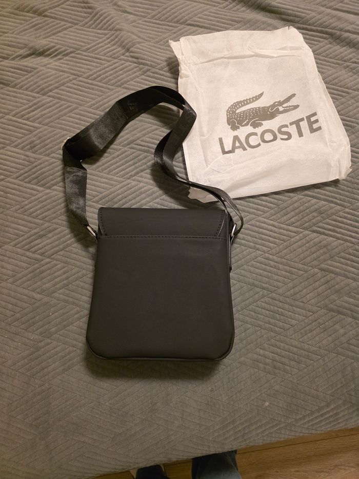 Sac à bandoulière Lacoste - photo numéro 4