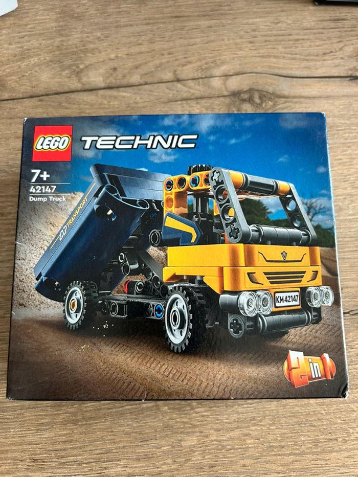 Lego 42147 Technic Le Camion à Benne Basculante
