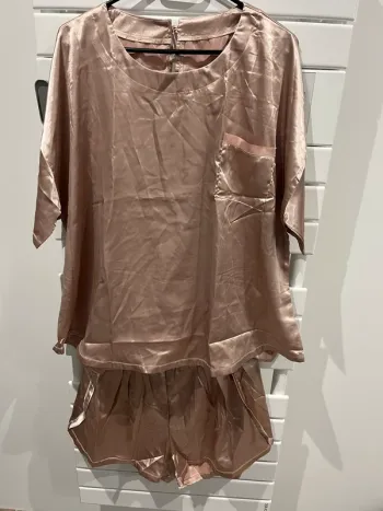 Ensemble pyjama satiné