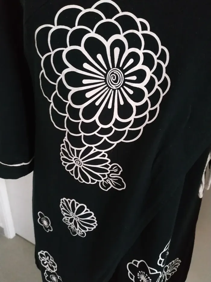 Ancienne chemise de nuit asymétrique - photo numéro 6