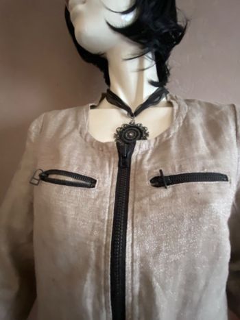 Veste courte coloris gris /beige légèrement pailletée T38 One Step