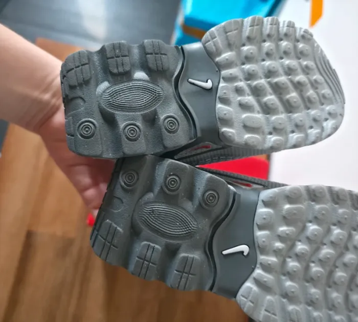Nike Air max DN grise taille 23.5 comme neuve - photo numéro 4