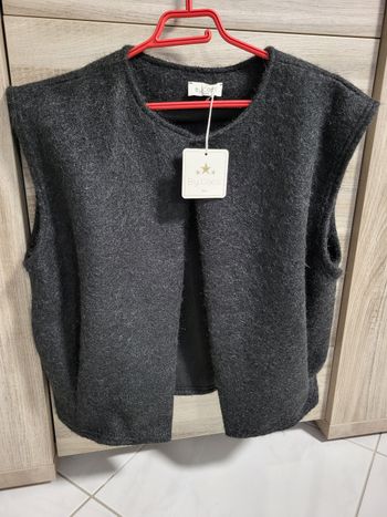 Vends gilet noir sans manche