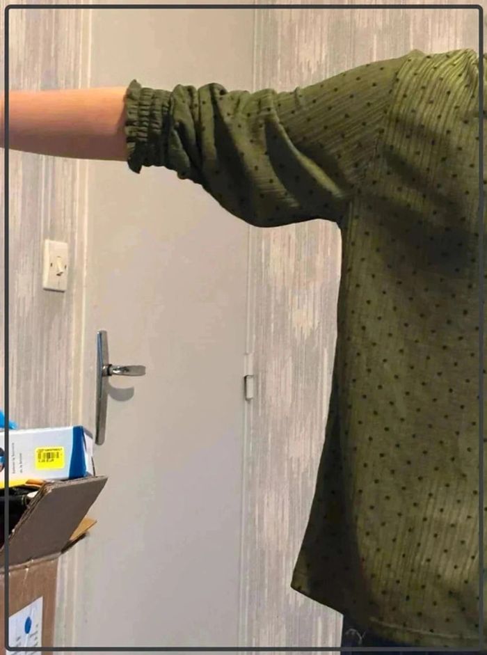 Magnifique  blouse a pois  taille  40 - photo numéro 4