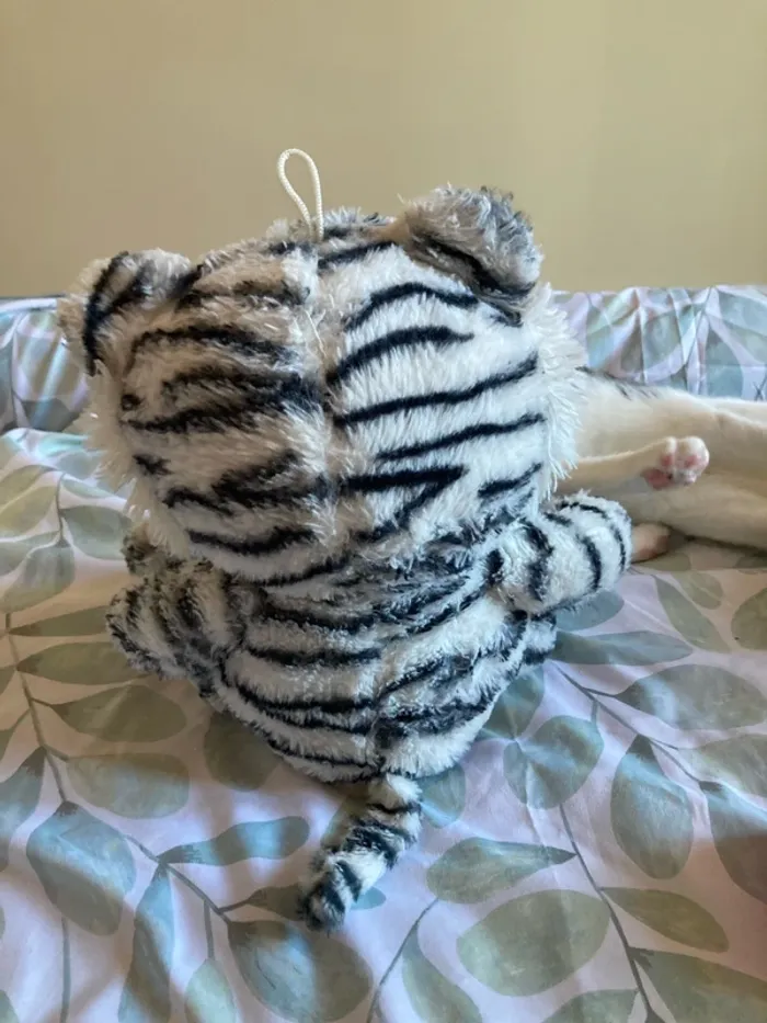 Peluche tigre avec les yeux pailletés - photo numéro 2
