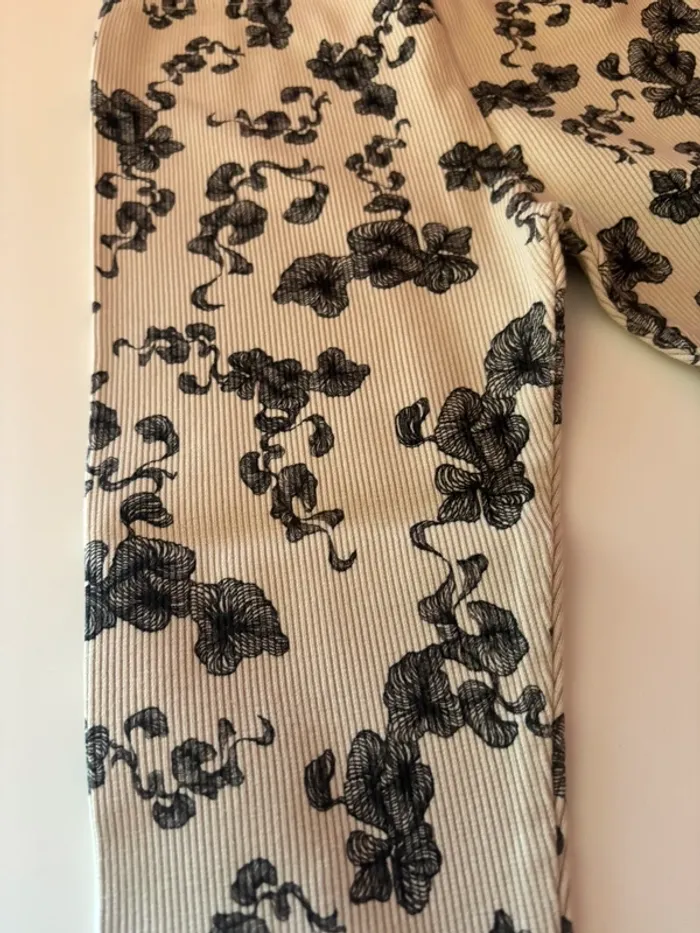 Legging beige fleurs noires Littles Indians 3-4Y - photo numéro 6
