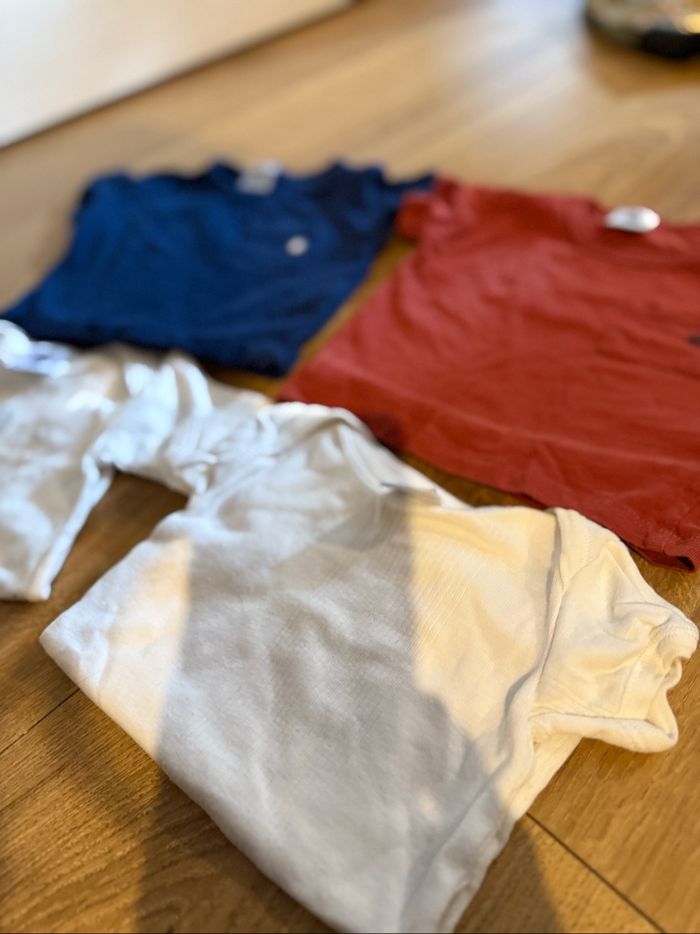 Lot Petit Bateau t.shirt / Bodies 3 mois - photo numéro 2