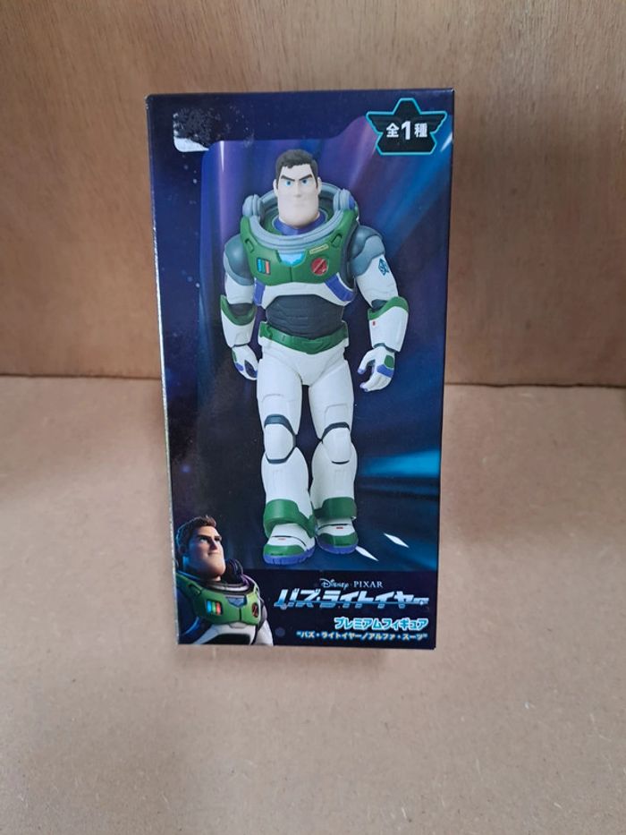 Figurine buzz l'éclair disney pixar sega