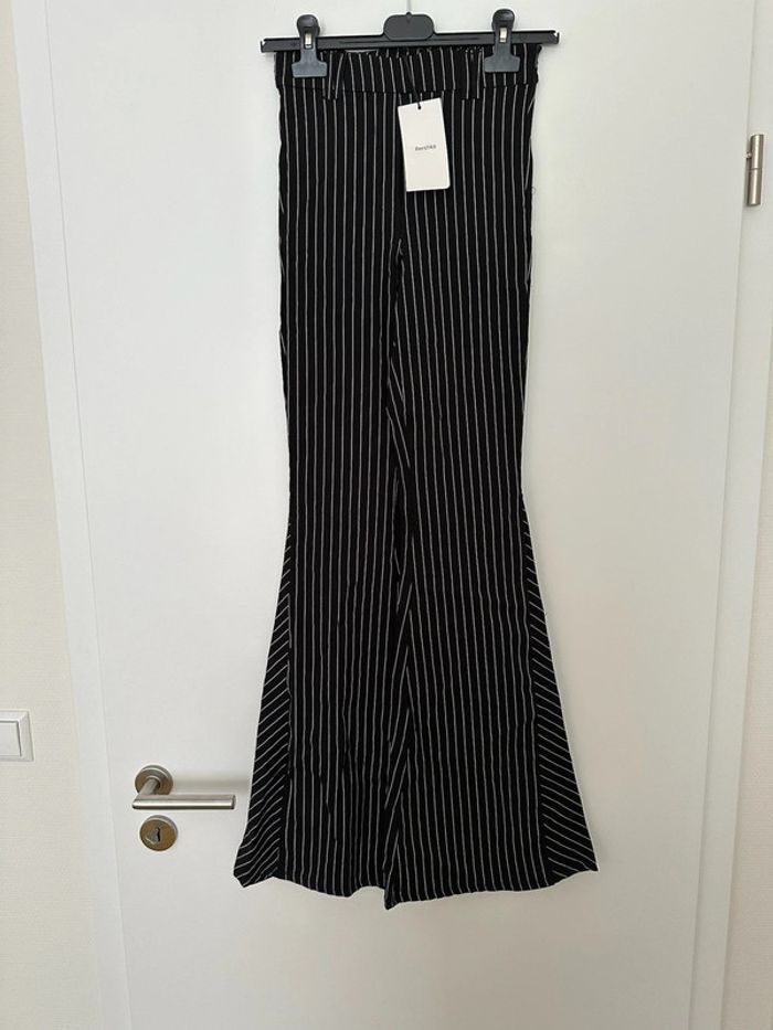 Pantalon pattes d’eph Bershka Taille S - photo numéro 3