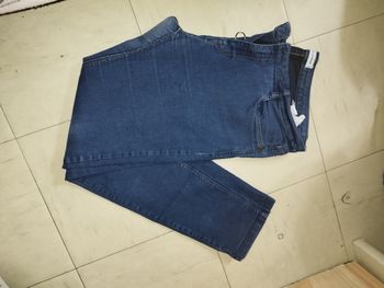 2  jeans voir description
