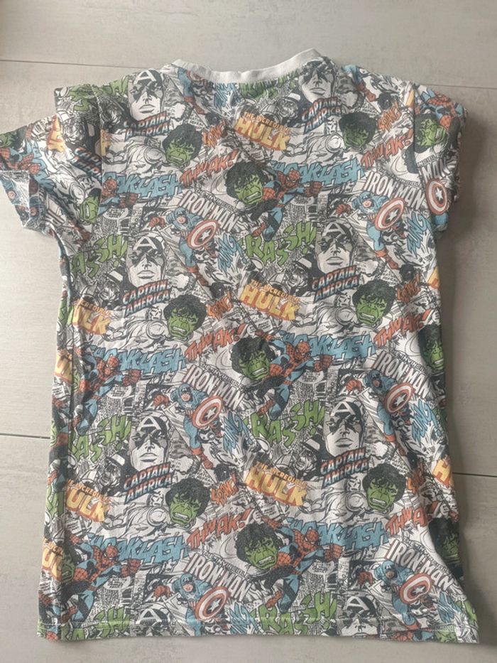 Tee short Marvel taille S - photo numéro 3
