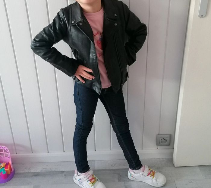 Perfecto noir fille T 8 ans 🧥 - photo numéro 13